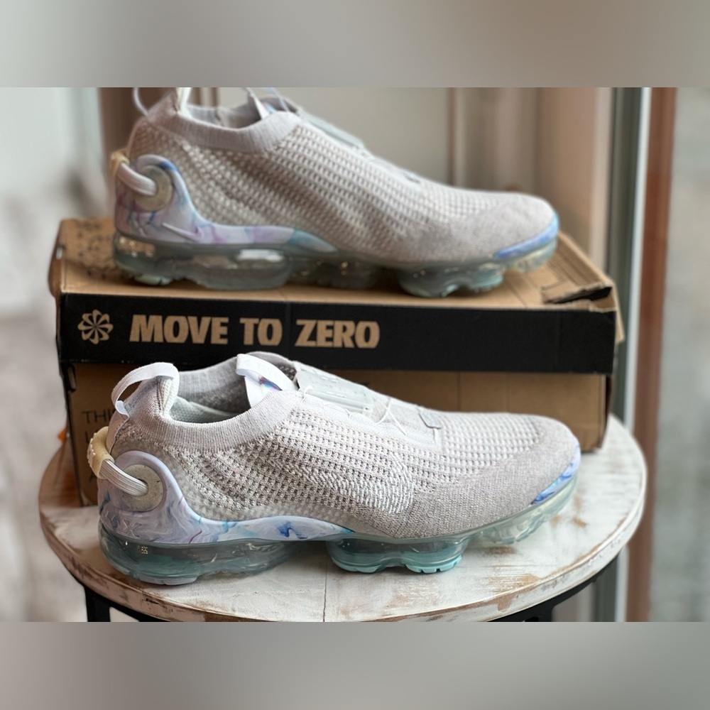 Nike Air VaporMax 2020 Flyknit Summit White Size 10 DS Sneakers